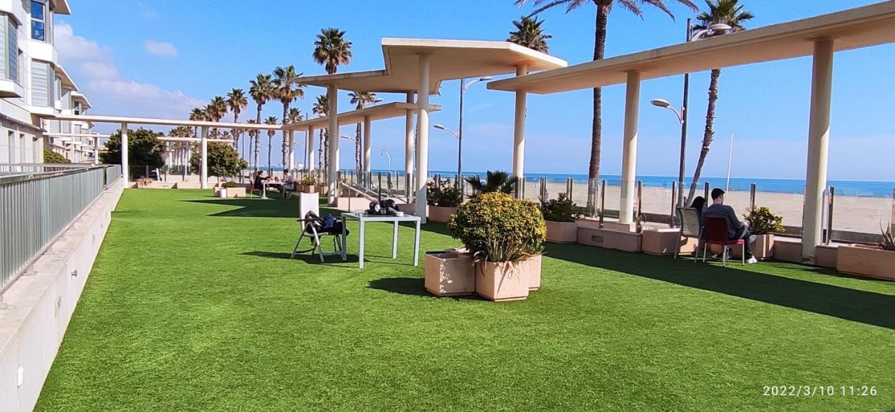 Sunny&Beach In Валенсия Екстериор снимка