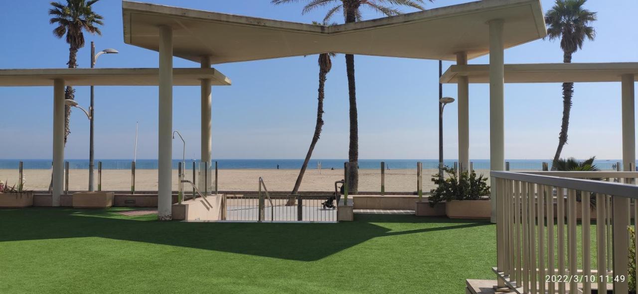 Sunny&Beach In Валенсия Екстериор снимка