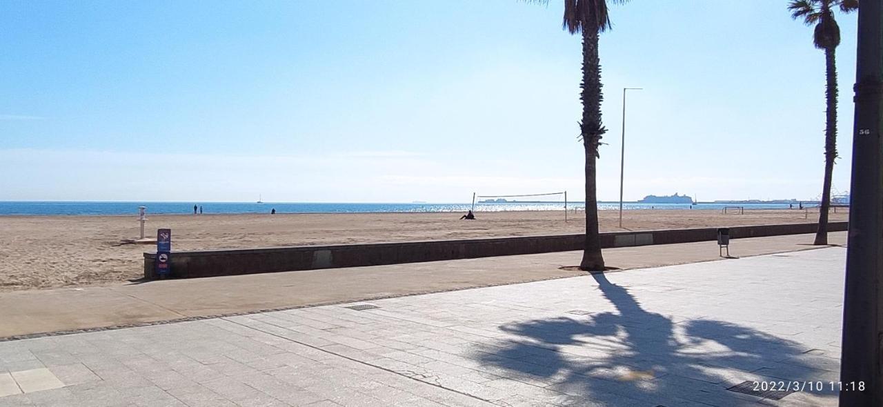 Sunny&Beach In Валенсия Екстериор снимка