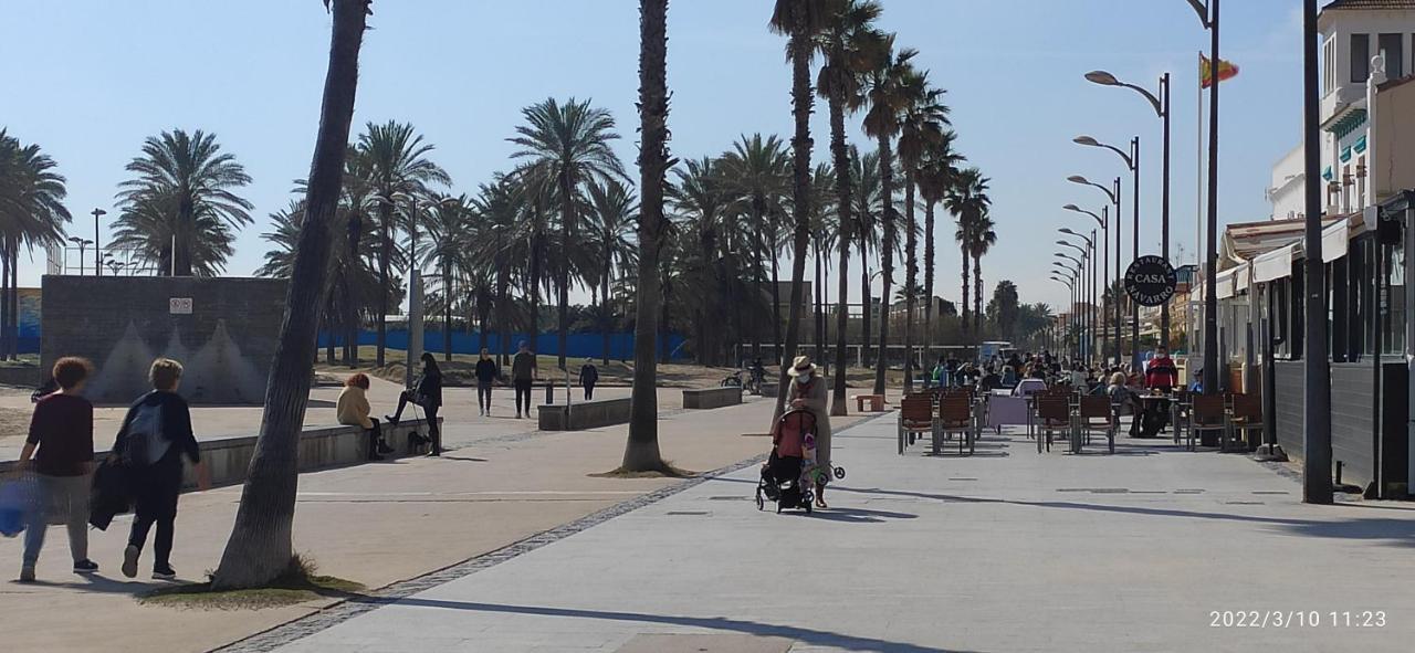 Sunny&Beach In Валенсия Екстериор снимка